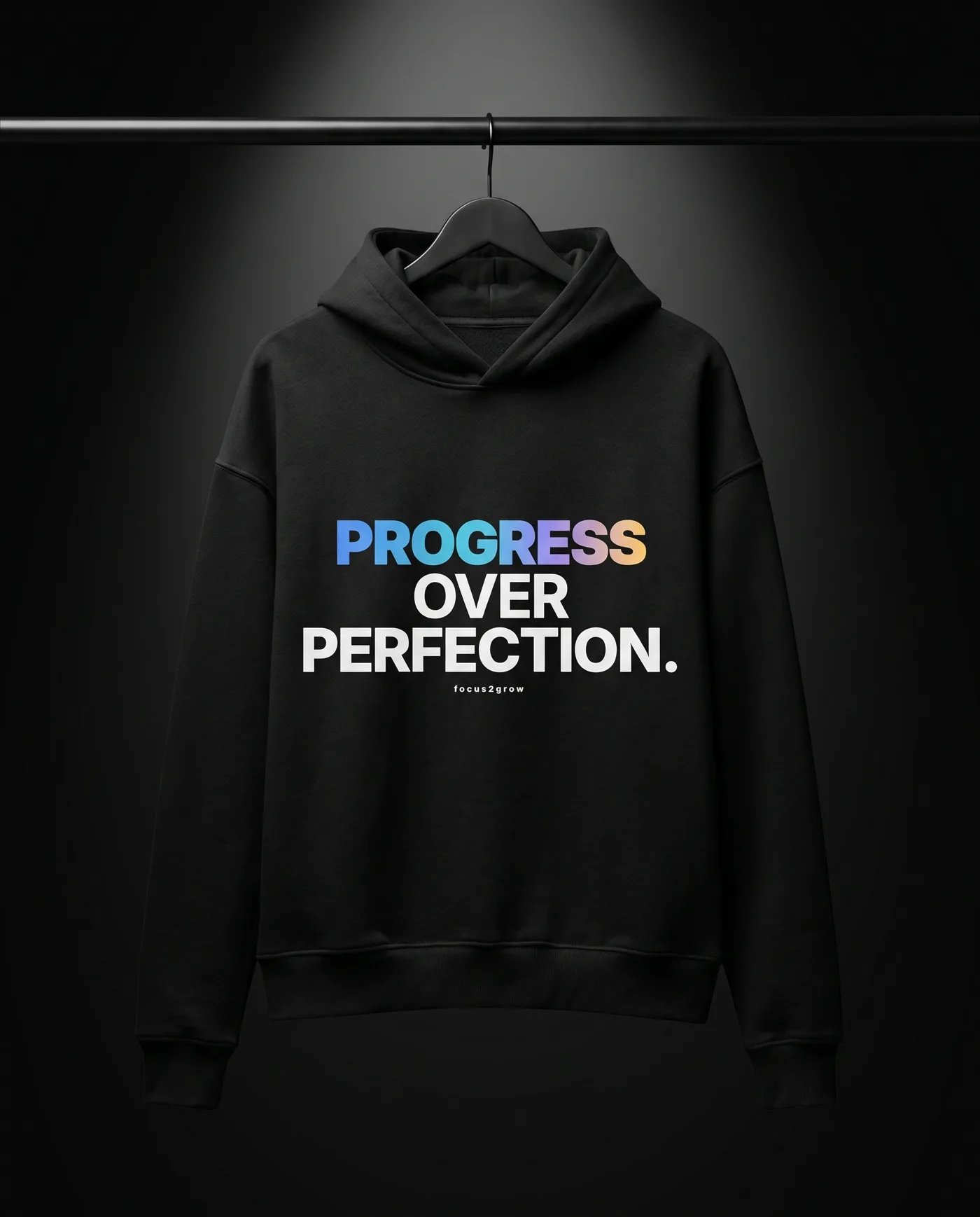Progress Black Hanger Bestehende KI-Konzeptansicht. Kein reales Produktfoto und keine Materialzusage.